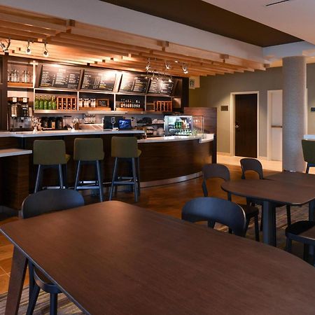 Courtyard By Marriott St. Louis St. Peters Hotel Saint Peters Bagian luar foto